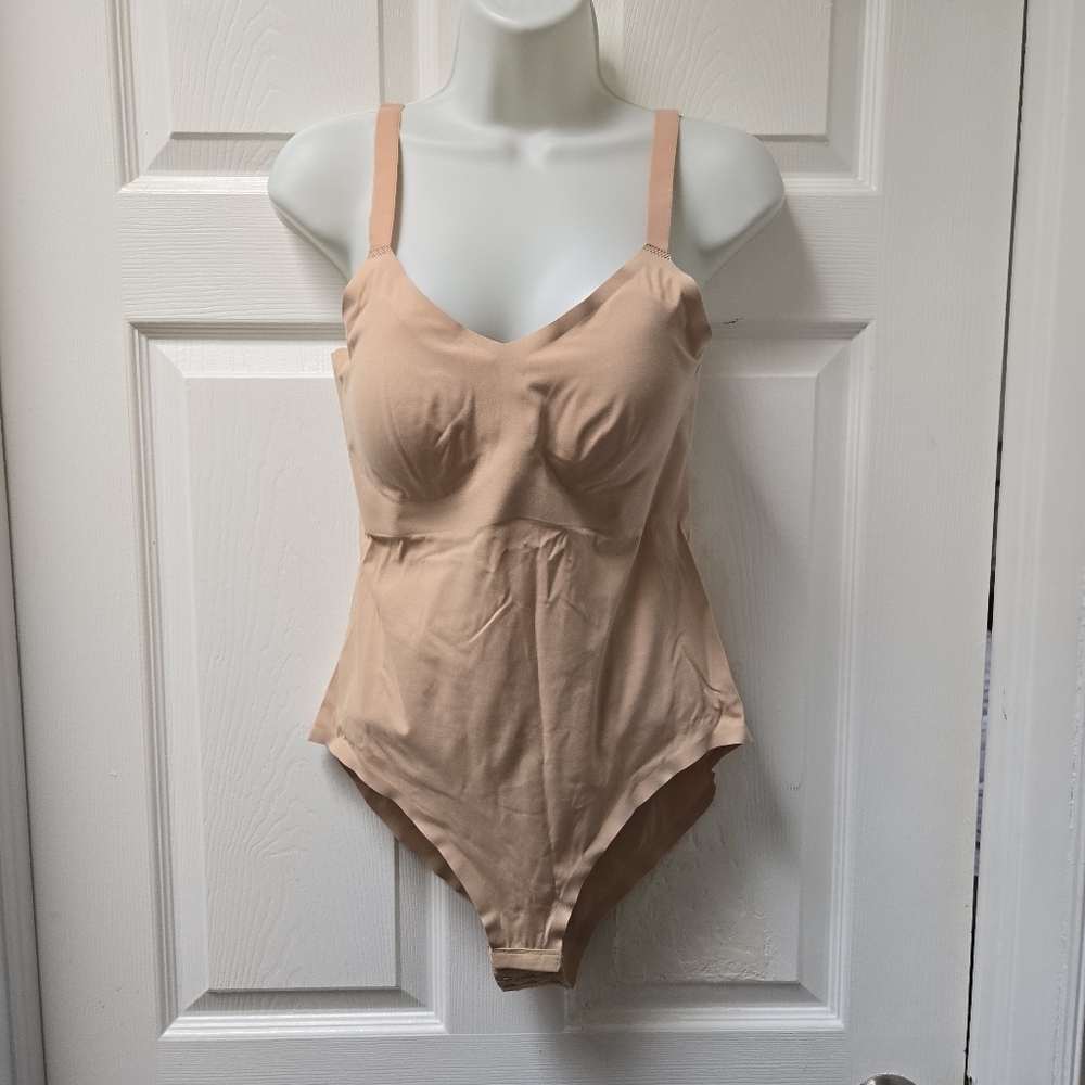 knix Nude Seamless Wireless Support Bodysuit - Picture 2 of 7
